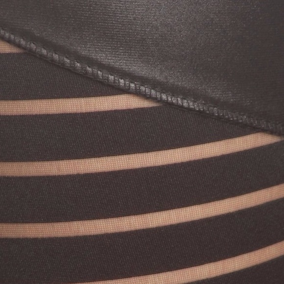 Faux Leather Leggings - Picture 4 of 4